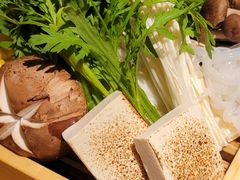 -大和食乐·鲜和牛酸汤火锅(环宇荟店)