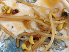 -溢心园香河肉饼总店