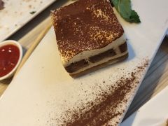 -必胜客(环球店)