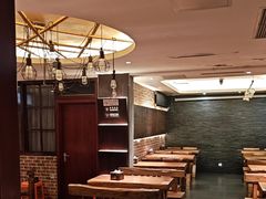 -万记麻辣烫国展总店