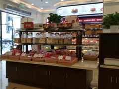 -红宝石·鲜奶小方·海派西点房(南丹店)