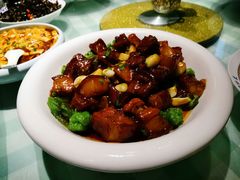 虎皮青椒红烧肉-俭朴菜(鲁磨路店)