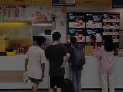 门面-麦当劳(深圳北站B2检票口楼上)