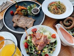 -四月吧餐厅(正阳步行街店)