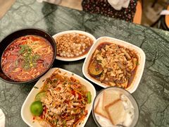 -啰啰冰屋(景洪总店)