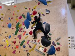 -问山MountQuest攀岩馆