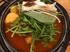 土豆排骨火锅-喇喇排骨火锅·传统韩式脊骨汤(望京西园总店)