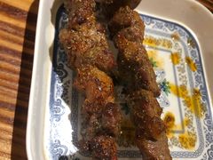 烤羊肉串-琥珀老六龙虾(四里河店)