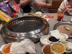 -黑金·寻焰自助百汇·烤肉·火锅(中街店)