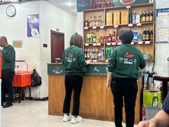 -湖南人家湘菜馆(镇江路店)