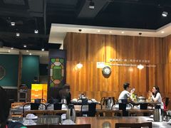 大堂-胡须佬鸡煲四季火锅店(石厦西村直营店)