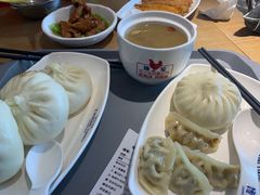 -馋笼小食堂-青岛大虾包(繁花里店)