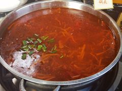 -黄利砖万峰林布依特色酸笋牛肉馆