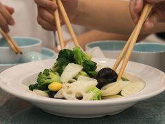 -鸿运楼烤鸭店(天桥店)