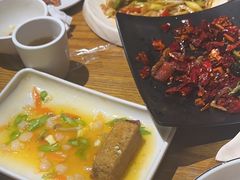 -隔壁老王·家常云南菜(花巷店)