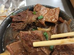 牛腩煮-日葵 大阪烧ひまり(仙霞路店)