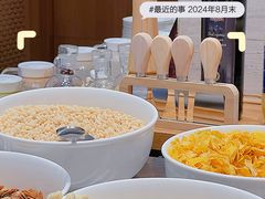 -上海虹桥君丽假日酒店(娄山关路地铁站店)