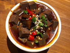 土冒血旺-炉小二铜锅牛蛙•川湘菜(三里屯店)