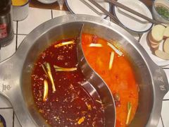 -强盅盅重庆市井火锅店(中央大街店)