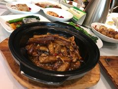 -御花园·粤菜·海鲜火锅(中山公园店)