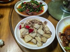 -芦茨金富饭庄·25年老字号·专做稻草鸡