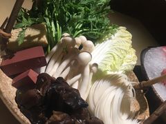 -余欢领鲜火锅(新街口店)