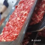 比如肥牛、牛里脊,适合涮烫,口感滑嫩。-