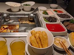 -海底捞火锅(宝龙广场夜宵主题店)