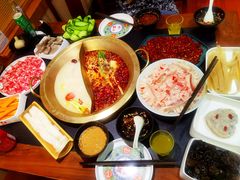 -沸炉重庆老火锅(军事博物馆店)