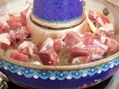 -毛辣果·贵州红酸汤牛肉火锅(西单店)