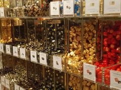 -VENCHI 闻绮(北京国贸商城店)