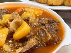 红酒烩牛尾-雅憩花园餐厅