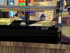 面包甜点陈列柜-美芝莲(钻汇广场店)