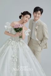 -喜爱高定婚纱摄影