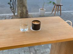 靠窗位-Onirii Coffee(长乐路店)