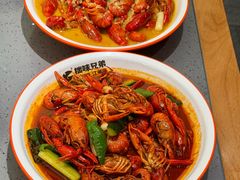 -拙味兄弟·活龙虾·旗舰店(环城西路店)