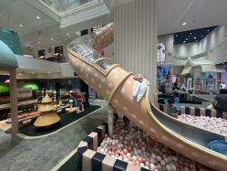 -奈尔宝家庭中心·亲子餐厅(华采天地店)