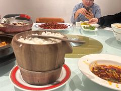 -渝信川菜 · 川味家常菜(财富购物中心店)