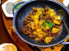 菠萝焖鸭-园林美食城·本土农家菜(杨和镇店)