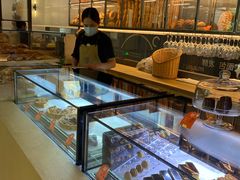 面包甜点陈列柜-老梦面包CHEZMOREL(麦子店)