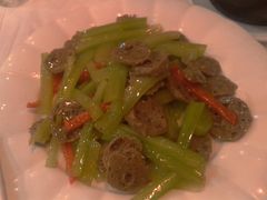 西芹牛肉丸-粤秀小厨·广式早茶(辽宁路店)