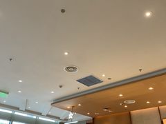 -星巴克臻选(莘庄仲盛店)