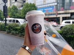 鲜芋雪冰-CoCo都可(湖滨银泰店B区店)