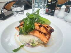 -Bully Hayes Restaurant & Bar