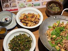 -老湘村·湖南土菜(天河维多利店)