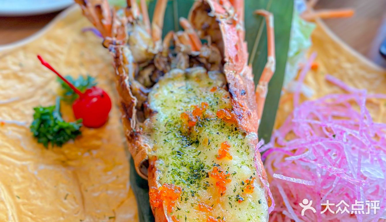 在武汉！你在吃一种很新的鳗鱼！