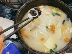 -桥香园过桥米线(国贸店)