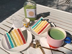 彩虹蛋糕-ADO KAFE(大学城店)