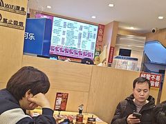 -华记煲仔华·煲仔饭(市桥易发店)