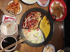 -萍姐火锅·公路夜市(武汉首店)